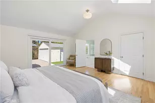 17621 Collins St, Encino, CA 91316 - Photo 41