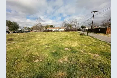 1200 Wilkins, Bakersfield, CA 93307 - Photo 5