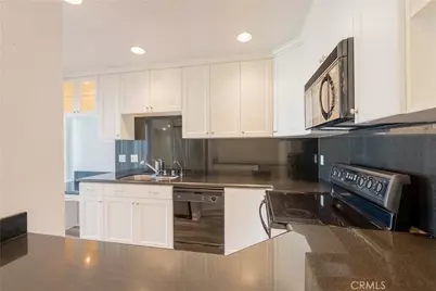18502 Mayall #B, Northridge, CA 91324 - Photo 15