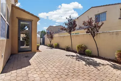 20116 Livorno, Porter Ranch, CA 91326 - Photo 17