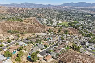 27973 Carvel Dr, Canyon Country, CA 91351 - Photo 25