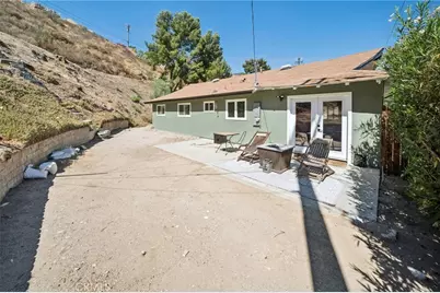27973 Carvel Drive, Canyon Country, CA 91351 - Photo 23