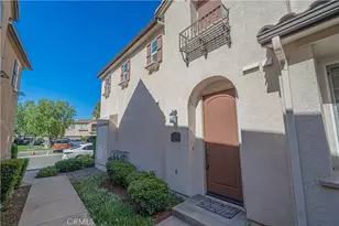19380 Laroda, Saugus, CA 91350 - Photo 3