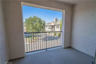 19380 Laroda, Saugus, CA 91350 - Photo 15