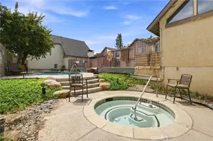18631 Collins, Los Angeles, CA 91356 - Photo 5