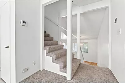 18631 Collins #30, Los Angeles, CA 91356 - Photo 11
