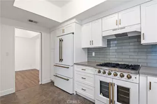 5340 Wilkinson Ave, Valley Village, CA 91607 - Photo 11