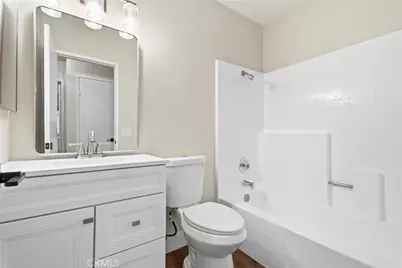 20061 Avenue Of The Oaks, Newhall, CA 91321 - Photo 23