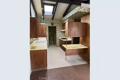 14917 Clymer, Los Angeles, CA 91345 - Photo 5
