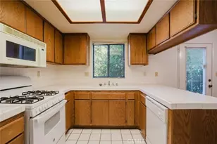 43840 Bobby Jones Dr, Lancaster, CA 93536 - Photo 9