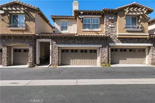 21917 Bella Vista Pl, Chatsworth, CA 91311 - Photo 1