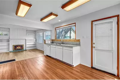 237 N Catalina Street, Burbank, CA 91505 - Photo 3