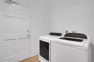 15129 Otsego St, Sherman Oaks, CA 91403 - Photo 21