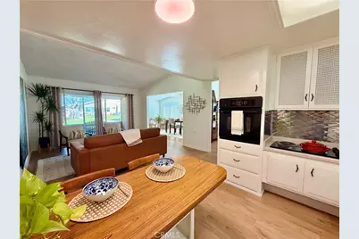 13560 Medinac Lane #102 L, Seal Beach, CA 90740 - Photo 9