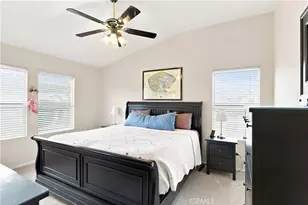 28282 Cedar Ln, Saugus, CA 91350 - Photo 15