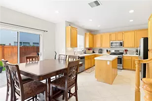 28282 Cedar Ln, Saugus, CA 91350 - Photo 29