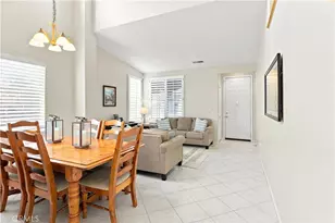 28282 Cedar Ln, Saugus, CA 91350 - Photo 35