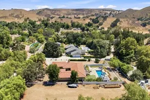 28042 Balkins, Agoura Hills, CA 91301 - Photo 31