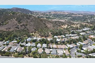 23777 Mulholland Highway #4, Calabasas, CA 91302 - Photo 5