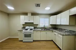 402 Mary St, Bakersfield, CA 93252 - Photo 11