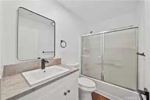 8800 Burnet Ave, North Hills, CA 91343 - Photo 17