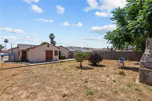 14609 S Cahita Ave, Compton, CA 90220 - Photo 23