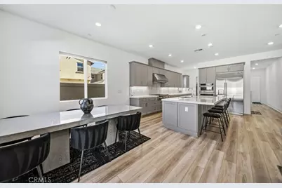 29566 Camino Azar, Valencia, CA 91354 - Photo 11