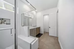 29566 Camino Azar, Valencia, CA 91354 - Photo 31