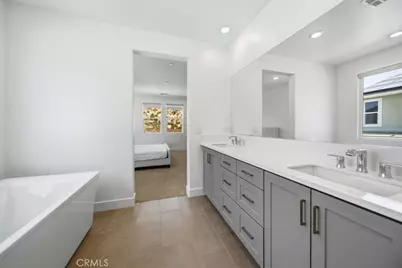 29566 Camino Azar, Valencia, CA 91354 - Photo 25