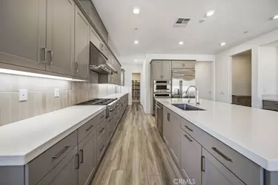 29566 Camino Azar, Valencia, CA 91354 - Photo 15