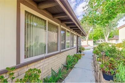26337 Oak Highland Drive #A, Newhall, CA 91321 - Photo 5