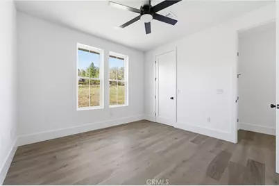 24401 Oaktree Court, Tehachapi, CA 93561 - Photo 17