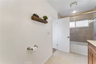 5365 Elvira Rd, Woodland Hills, CA 91364 - Photo 17