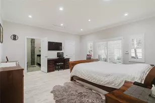 17451 Osborne St, Sherwood Forest, CA 91325 - Photo 9
