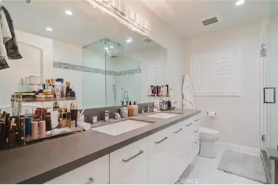 17451 Osborne Street, Sherwood Forest, CA 91325 - Photo 21