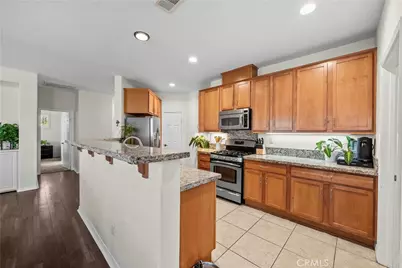 23833 Toscana, Valencia, CA 91354 - Photo 9