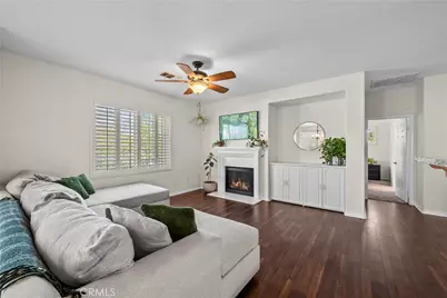 23833 Toscana, Valencia, CA 91354 - Photo 5