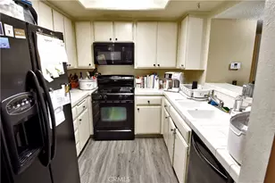15155 Sherman Way, Van Nuys, CA 91405 - Photo 11
