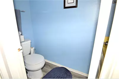 15155 Sherman Way #37, Van Nuys, CA 91405 - Photo 13