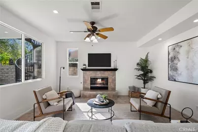 29052 Madrid Place, Castaic, CA 91384 - Photo 47
