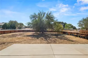 40904 168th, Lake Los Angeles, CA 93535 - Photo 35
