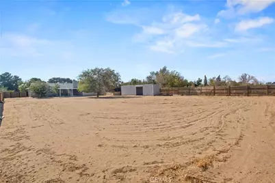 40904 168th, Lake Los Angeles, CA 93535 - Photo 33