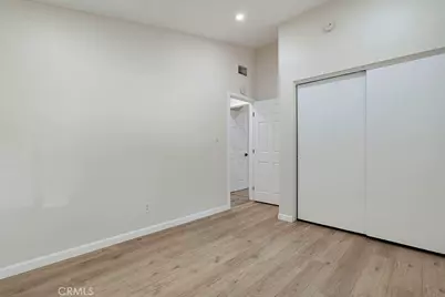 27976 Foxlane, Canyon Country, CA 91351 - Photo 15