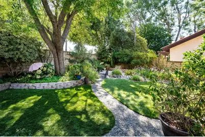 24254 Undine, Valencia, CA 91355 - Photo 29