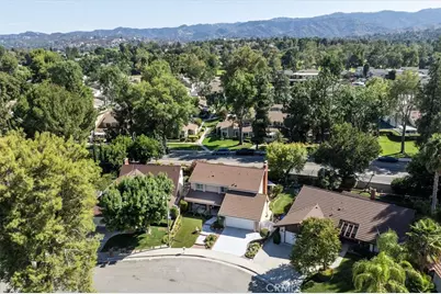 24254 Undine, Valencia, CA 91355 - Photo 3
