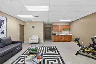 7236 Amigo, Reseda, CA 91335 - Photo 23