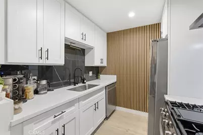 7236 Amigo #101, Reseda, CA 91335 - Photo 9
