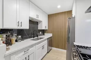 7236 Amigo, Reseda, CA 91335 - Photo 9