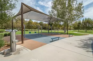 28454 Evergreen, Saugus, CA 91390 - Photo 23