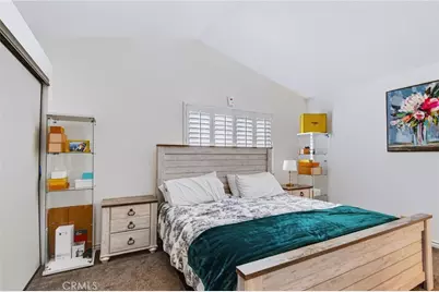 28454 Evergreen, Saugus, CA 91390 - Photo 13